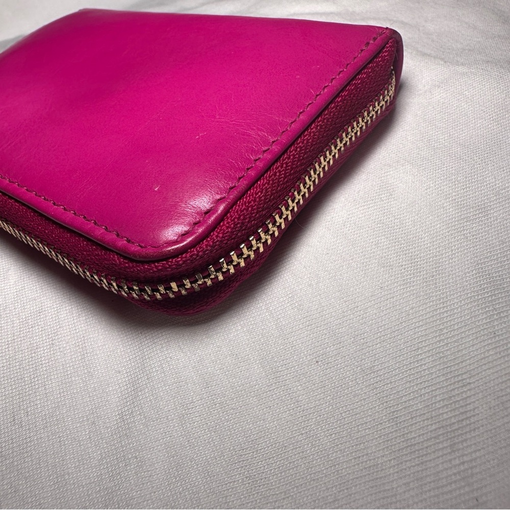 Tory Burch Zip Pink Wallet Keychain with Gold Accent - Picture 4 of 16